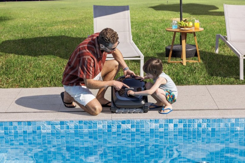 Father and Son with Product by the Pool 01 父子和产品在岸边01